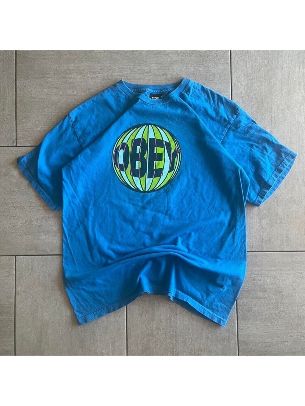 Obey center logo blue graphic tee